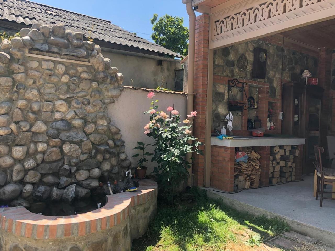 Verona Apartment Dushet'i Exterior photo